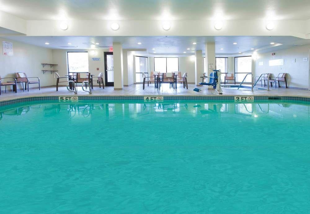 Courtyard By Marriott Palmdale