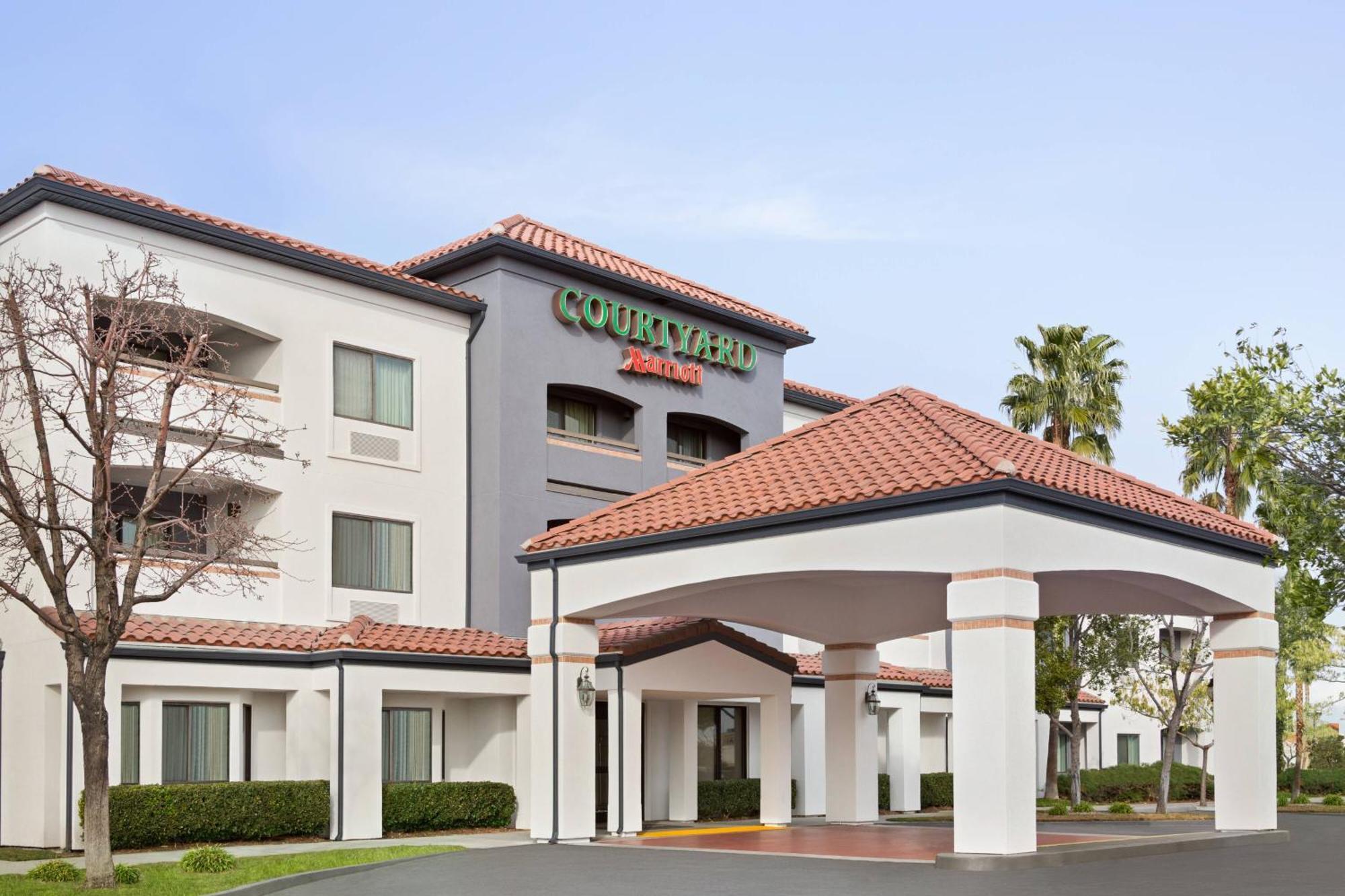 Courtyard By Marriott 3* Palmdale