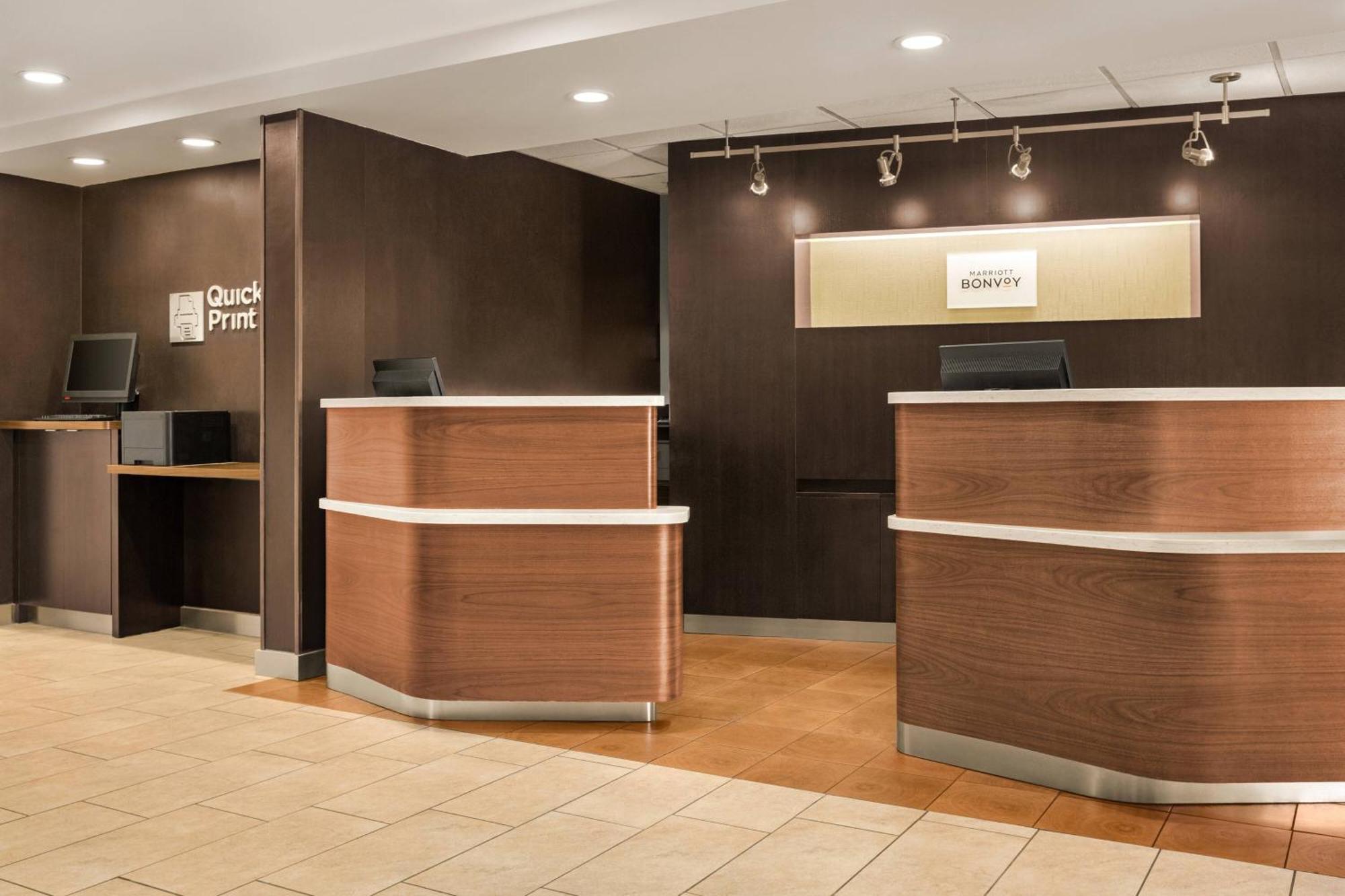 Courtyard By Marriott