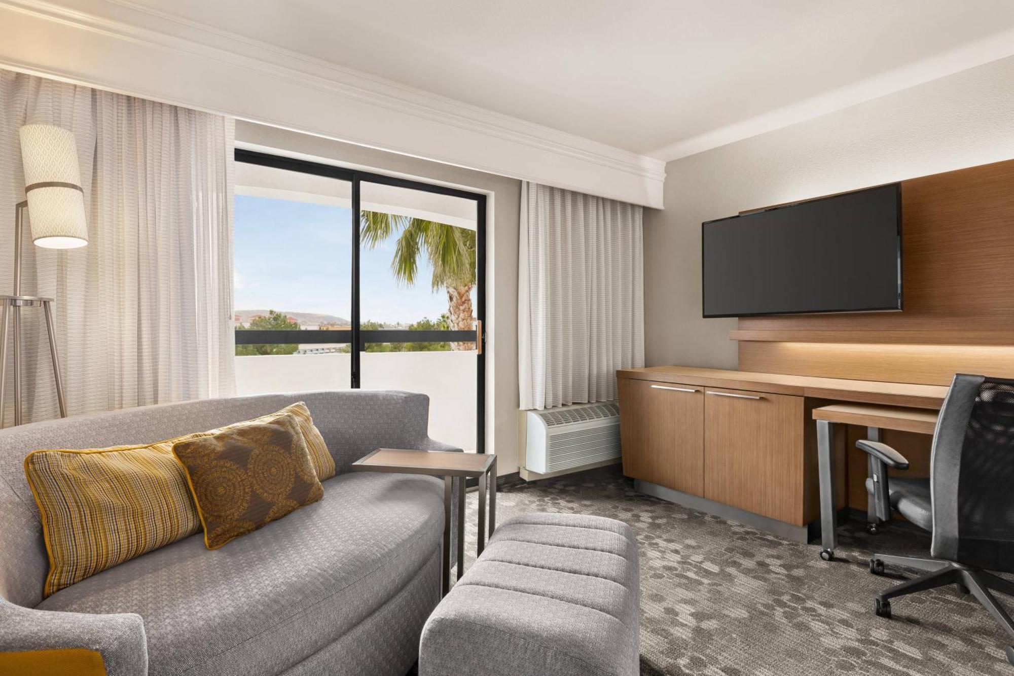 Hotel Courtyard By Marriott 3*